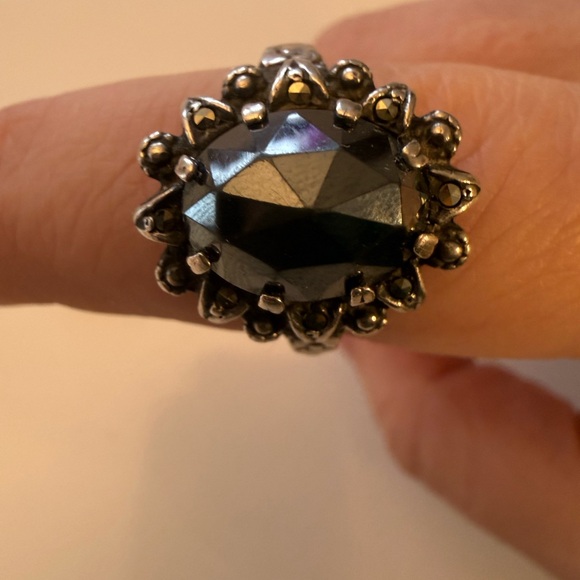 After Dark Ring Set - Picture 5 of 8